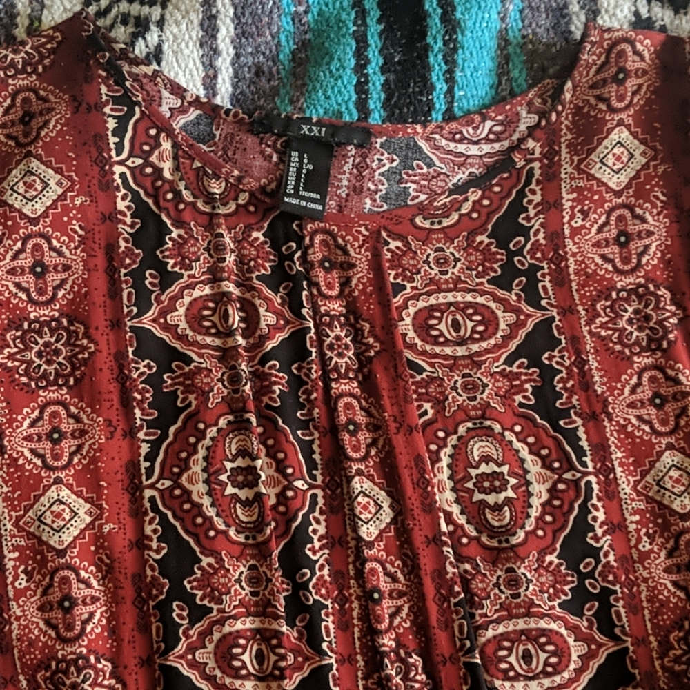 Forever 21 unique print top